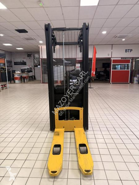 Штабелёр Yale  MS10AC