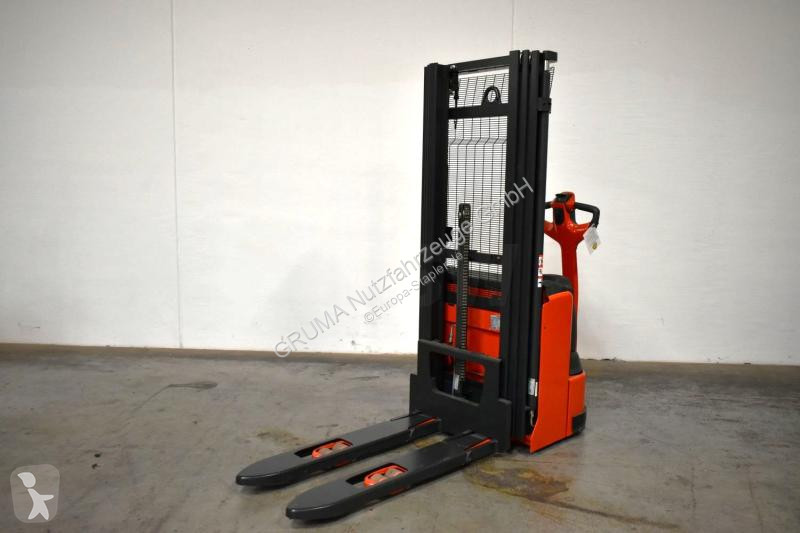 Stacker Linde B 4596-00