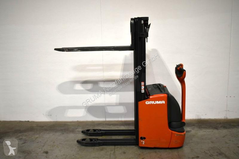 Stacker Linde i 1172