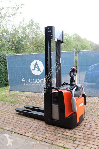 Stacker Toyota SPE120