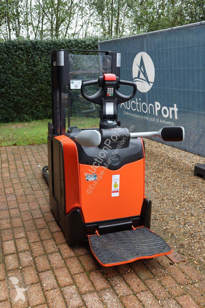 Stacker Toyota N