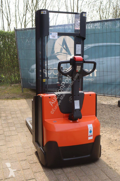 Stacker Toyota BT