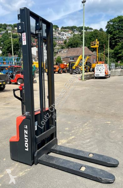 Stacker STOCKMAN PSE12N3600