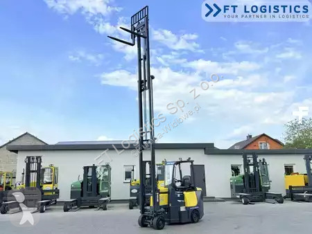 Aisle Master  stacker