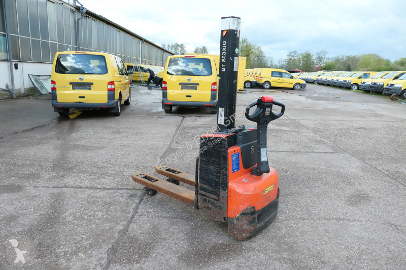 Apilador BT SWE 080L