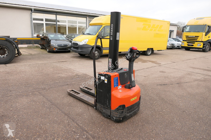 Apilador BT SWE 080L