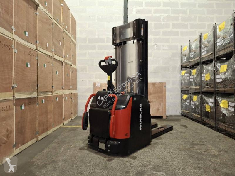 Apilador Hangcha  CDD16-AZ3S