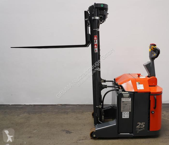 Stacker Combilift  CS1250