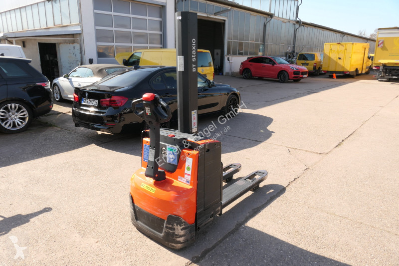 Apilador BT SWE 080L