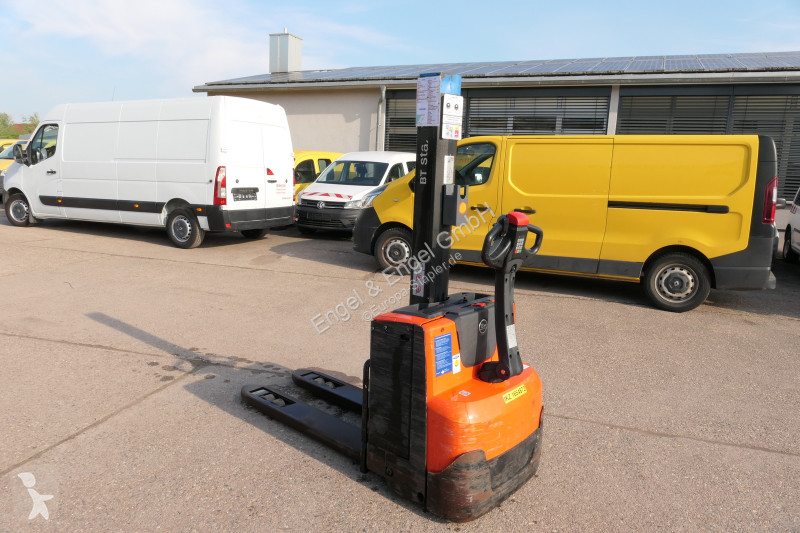 Apilador BT SWE 080L