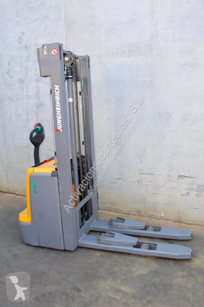 مرفاع شوكي Jungheinrich 320 ZT LI-ION