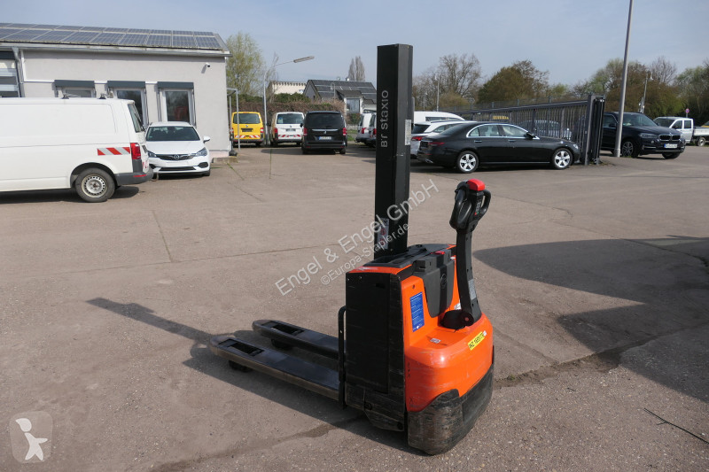 Stohovač BT SWE 080L