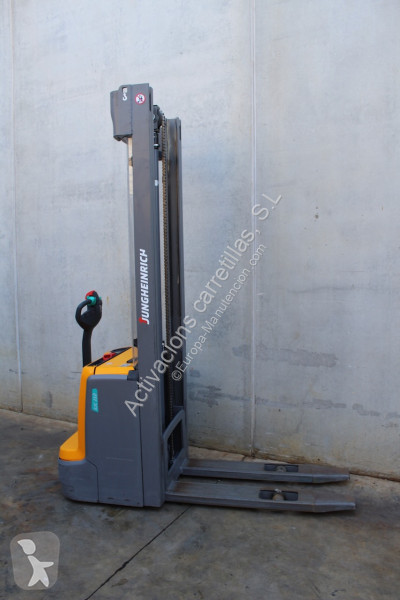 مرفاع شوكي Jungheinrich 410 ZT