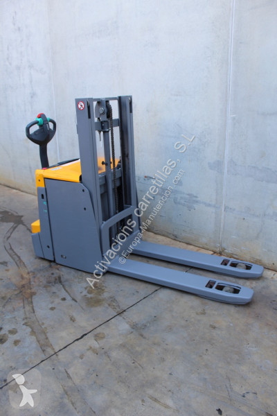 مرفاع شوكي Jungheinrich EJD 222 201 ZT LI-ION