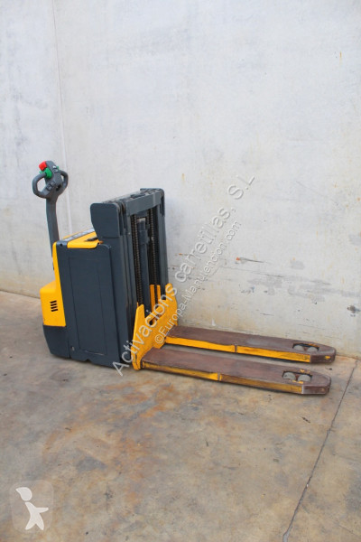 مرفاع شوكي Jungheinrich WP 20D 205 DT