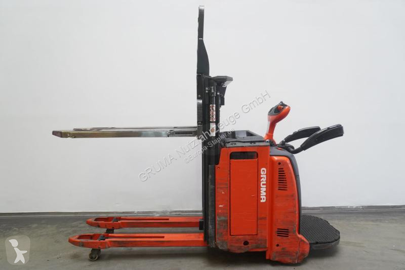 Stohovač Linde  D 12 HP AP 133