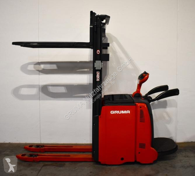 Stohovač Linde  D 14 AP 133