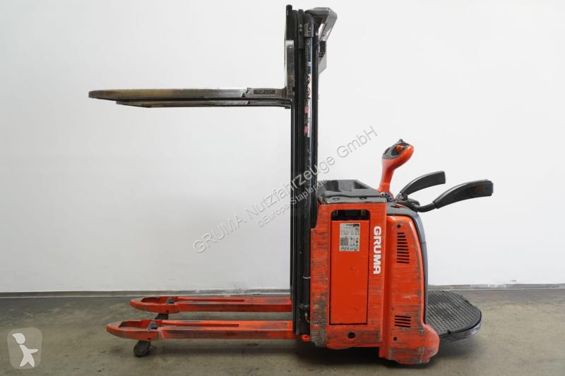 Stohovač Linde  D 12 AP 133