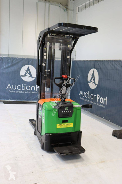 Apilador Cesab SPE160L