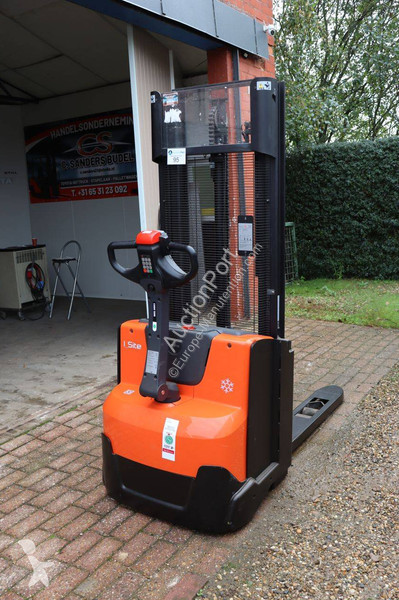 Stacker Toyota