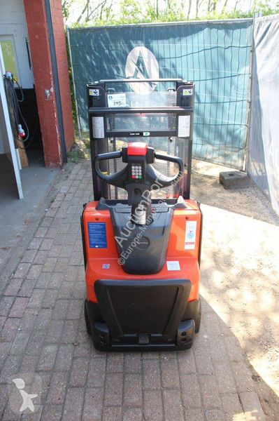 Stacker Toyota SWE200D