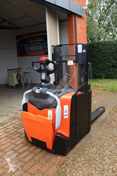Stacker Toyota