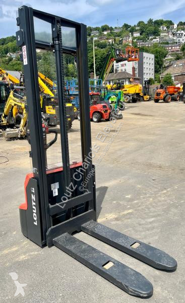 Stacker STOCKMAN  PSE12N3600