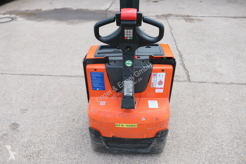 Apilador BT SWE 080L