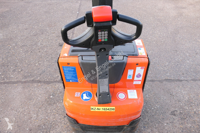 Apilador BT SWE 080L