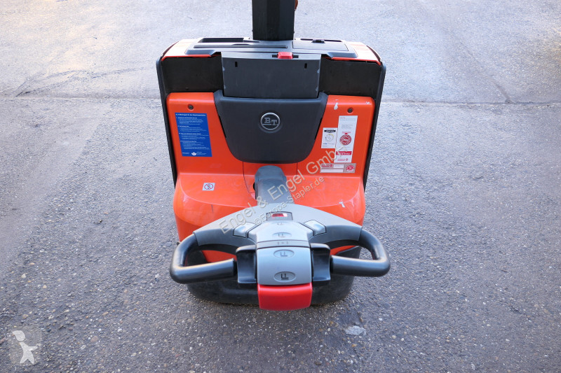 Apilador BT SWE 080L Batterie 32/2015