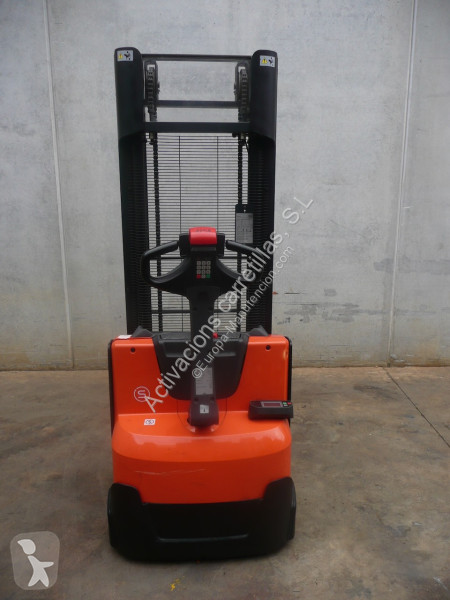 Apilador BT SWE 100