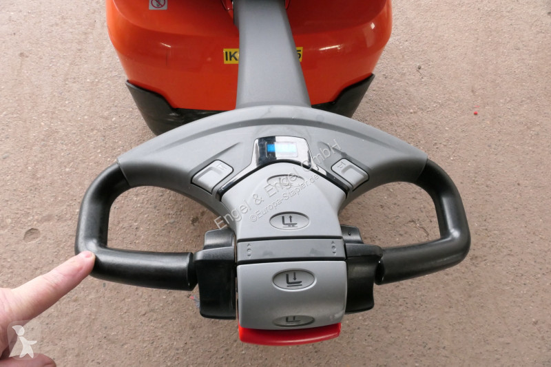 Apilador BT SWE 080L Batterie 15/2024
