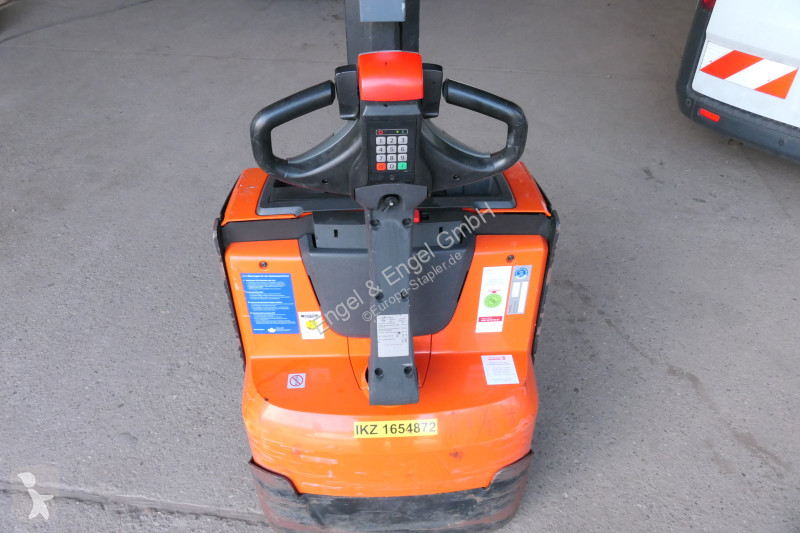 Apilador BT SWE 080L