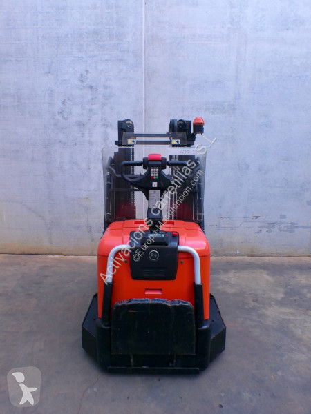Apilador Toyota SPE 120 XR
