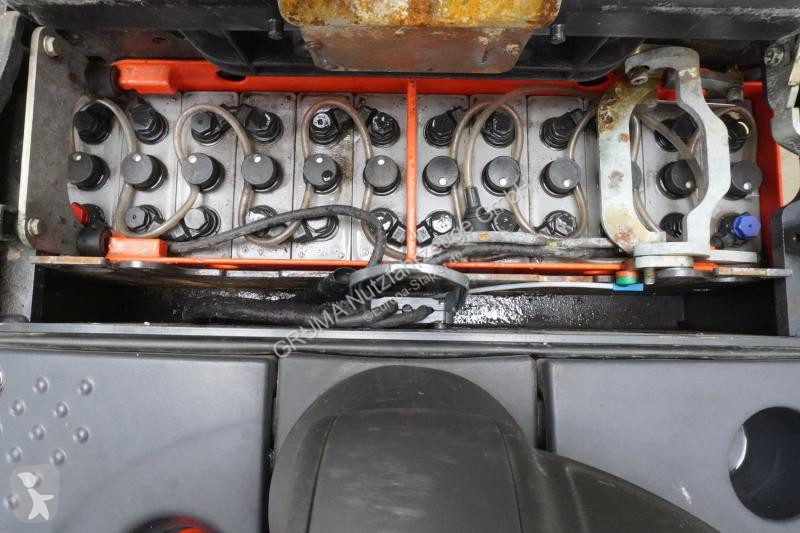 مرفاع شوكي Linde  D 12 SP 133