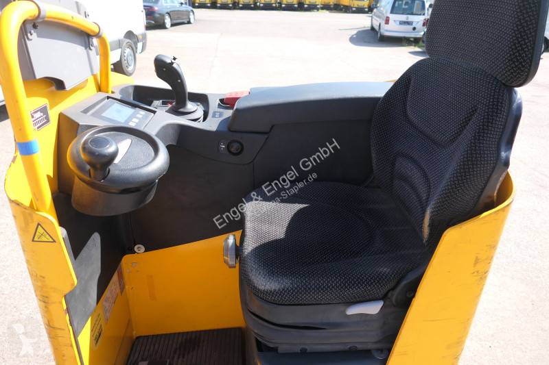 مرفاع شوكي Jungheinrich ESE 220