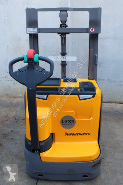 مرفاع شوكي Jungheinrich 250 ZT LI-ION