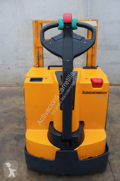مرفاع شوكي Jungheinrich 166 ZT