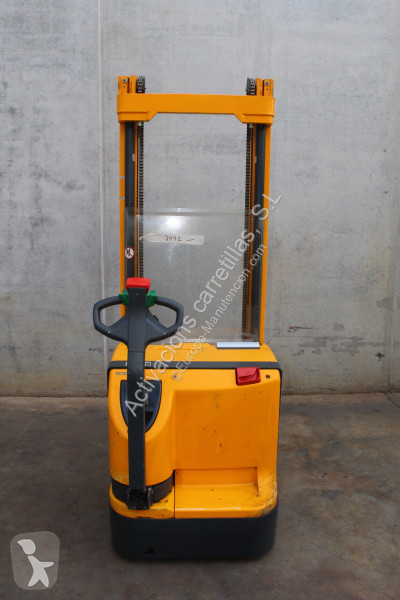 مرفاع شوكي Jungheinrich EJC 12 360 ZT