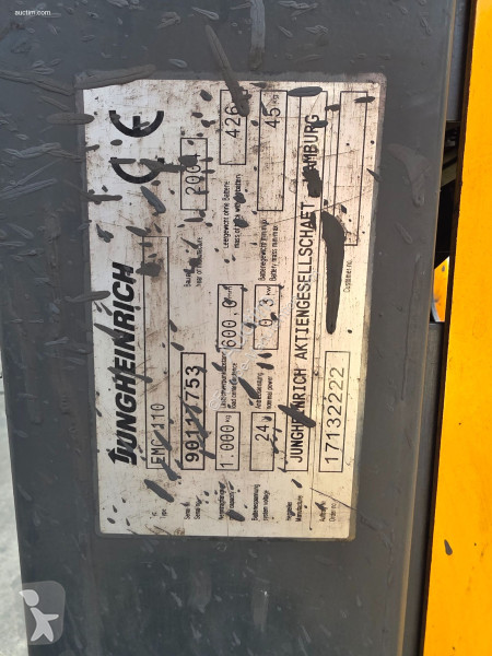 Stacker Jungheinrich emc 110