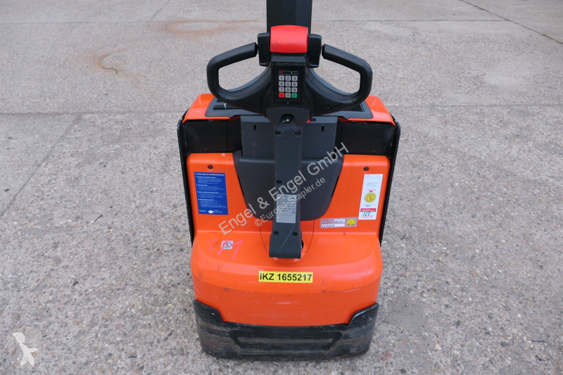 Apilador BT SWE 080L