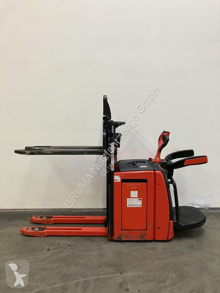 Stacker Linde  D 12 HP AP 1161-00