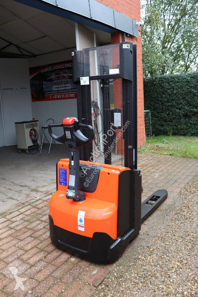 Stacker BT SWE120