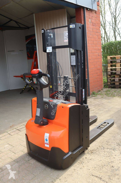 Stacker Toyota BT