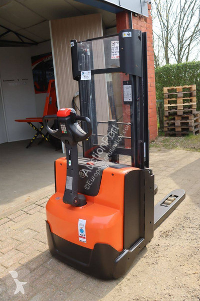 Stacker Toyota BT