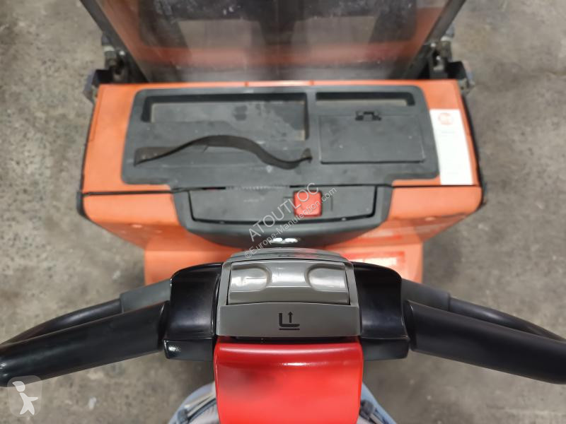 Apilador BT SWE120L