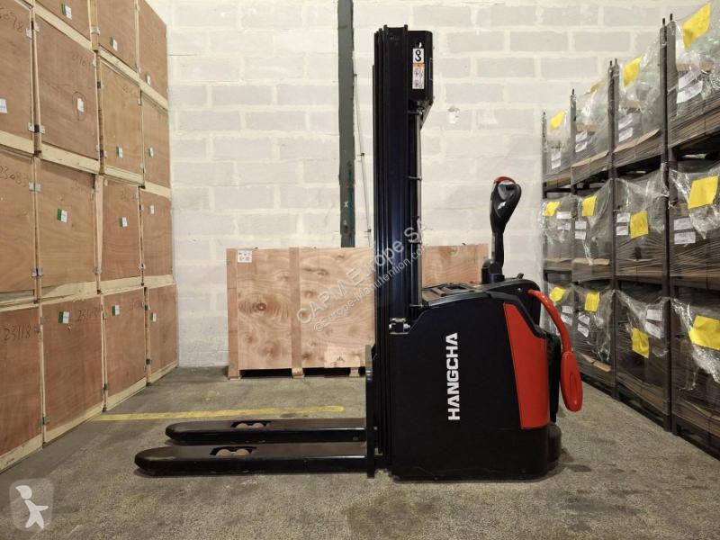 Apilador Hangcha  CDD16-AZ3S