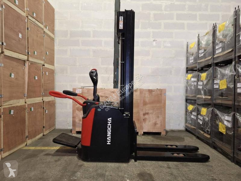 Apilador Hangcha  CDD16-AZ3S