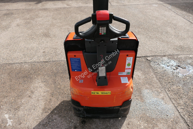Stohovač BT SWE 080L