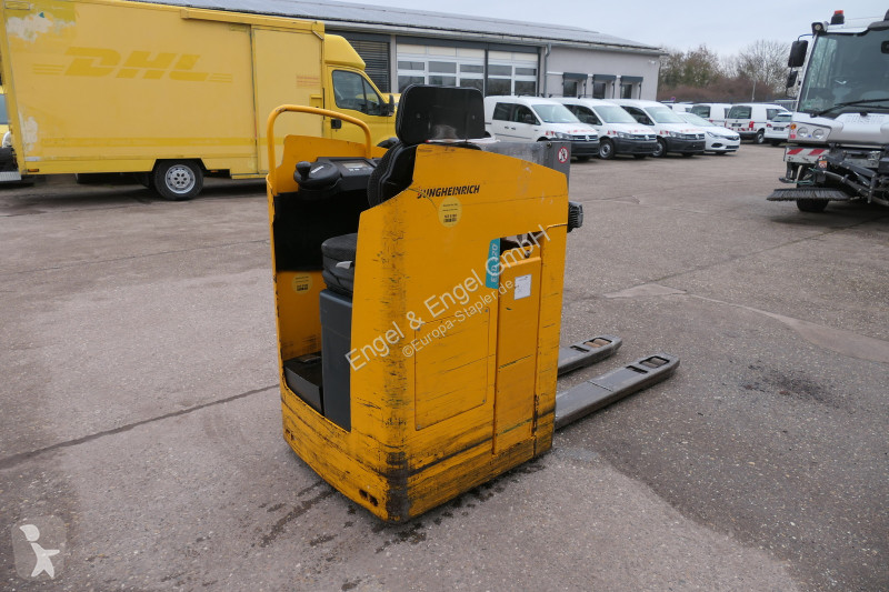 مرفاع شوكي Jungheinrich ESD 220 Batterie 39/2021